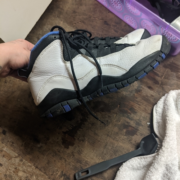 Jordans - Picture 4 of 5